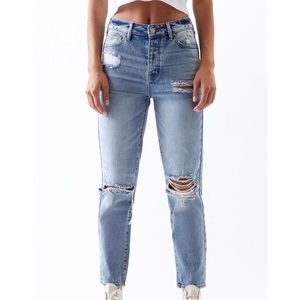 PacSun size 25 ripped mom jean